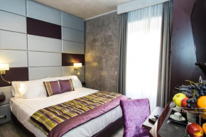 Отель Vaticano Julia Luxury Rooms  Рим